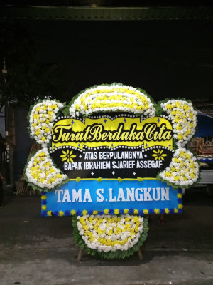 Papan Bunga Duka di Patehan